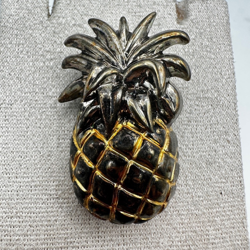 Vintage Gold Tone Textured Pineapple Brooch Pin Fruit Tropical Y2K 90s